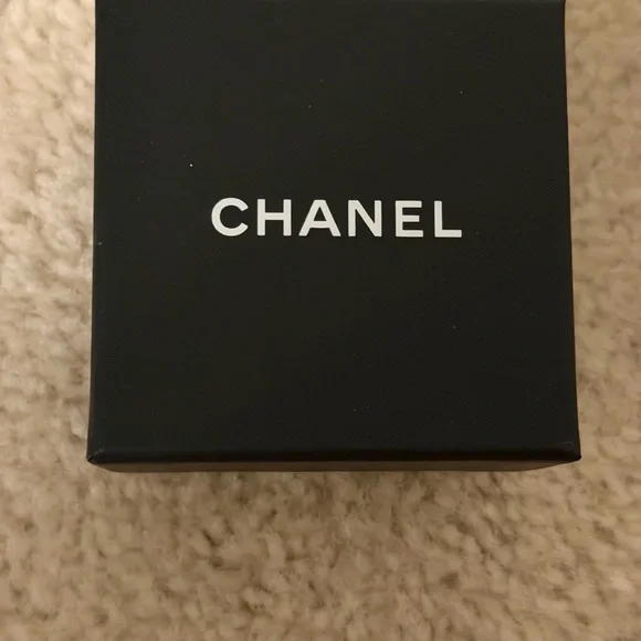 CHANEL CC Drop Earrings Black and Gold - Picture 9 of 11